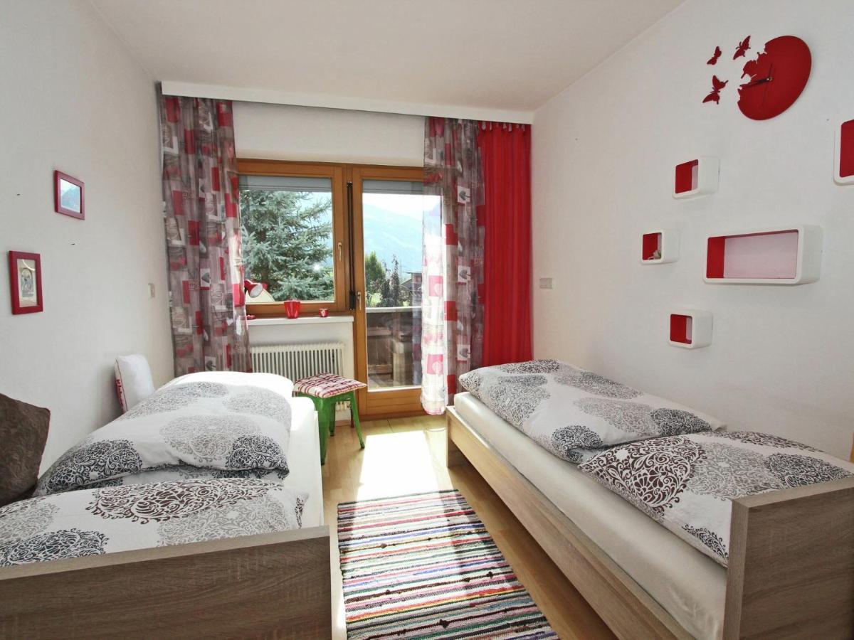Spacious Apartment In Stumm Tyrol With Balcony Εξωτερικό φωτογραφία