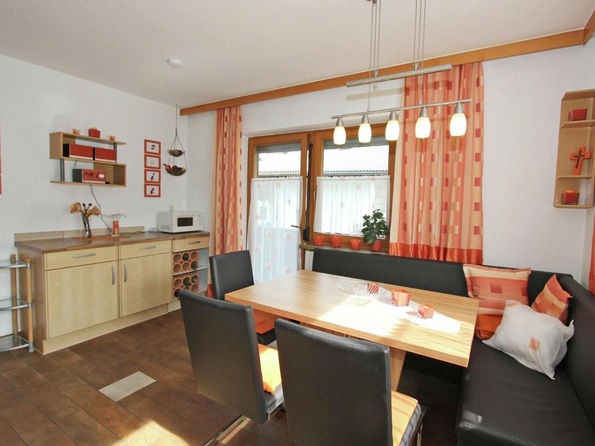 Spacious Apartment In Stumm Tyrol With Balcony Εξωτερικό φωτογραφία