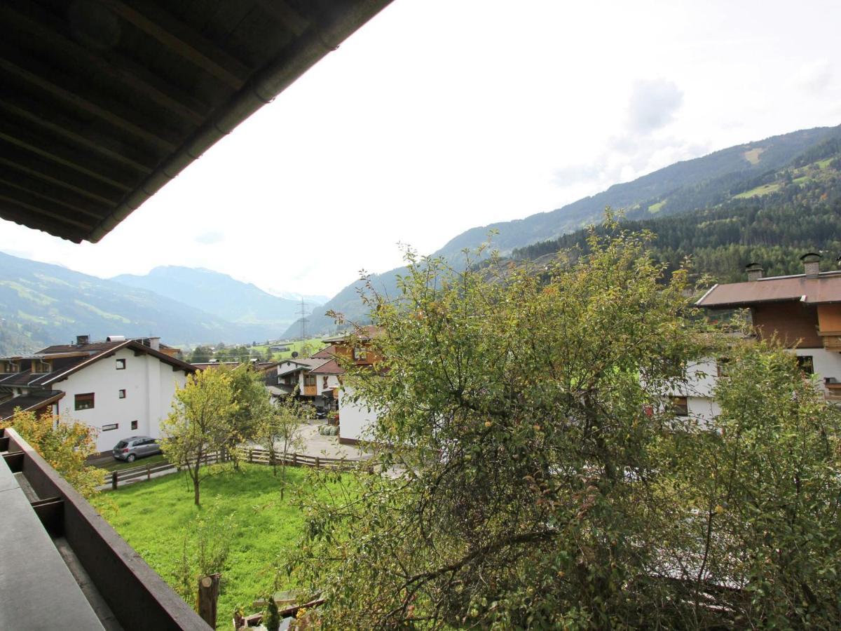 Spacious Apartment In Stumm Tyrol With Balcony Εξωτερικό φωτογραφία