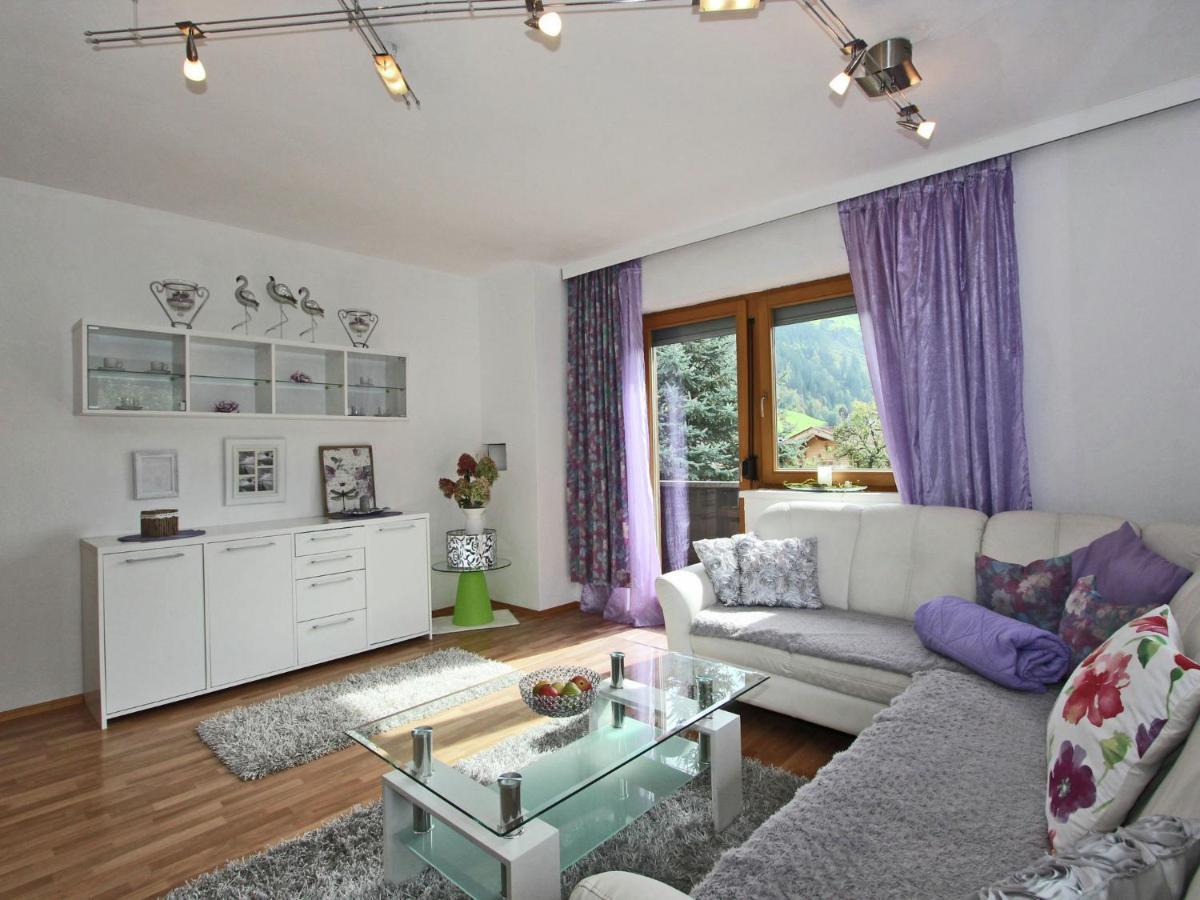 Spacious Apartment In Stumm Tyrol With Balcony Εξωτερικό φωτογραφία